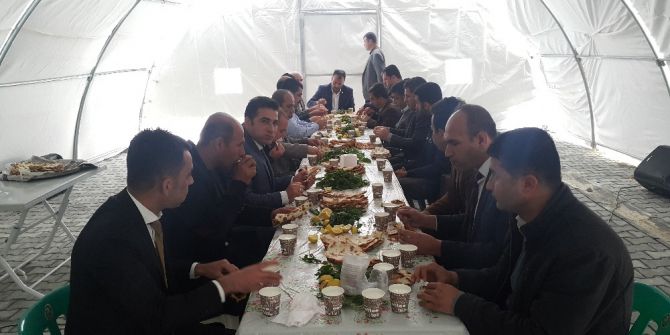 Başkan Kadir Özşahin Deprem Bölgesini Gezdi