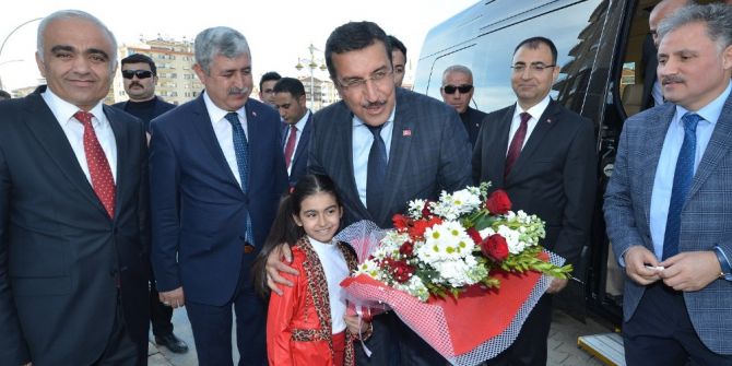 Yeşilyurt Belediyesi Engelsiz Park Alanına Mahalle Camisi Temeli Atıldı