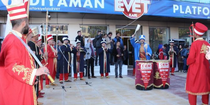 Adıyaman’da Coşkulu ‘Evet Kafe’nin Açılışı