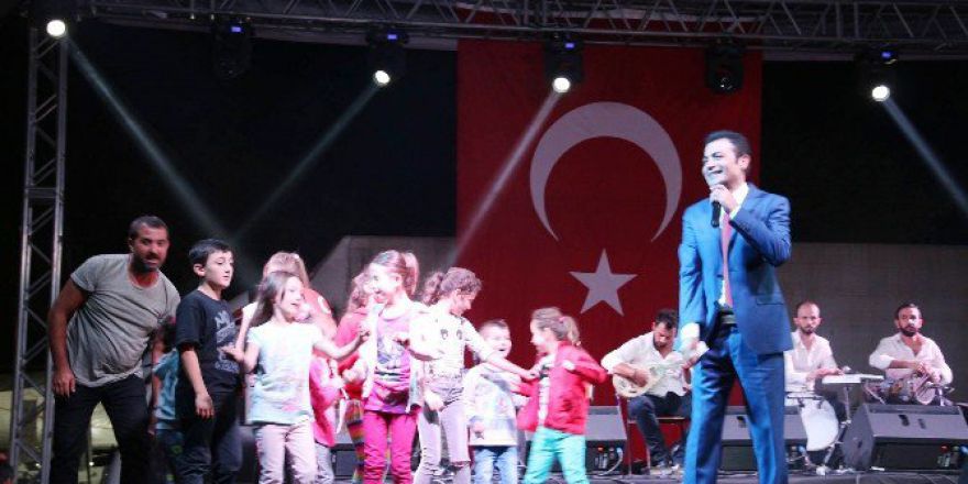 Hisarcıklılar Oğuz Yılmaz İle Coştu