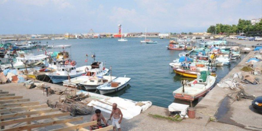 Akçakoca’da 12 Tekneye İzleme Sistemi Takıldı