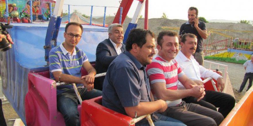 Protokol Üyelerinin Lunapark Keyfi