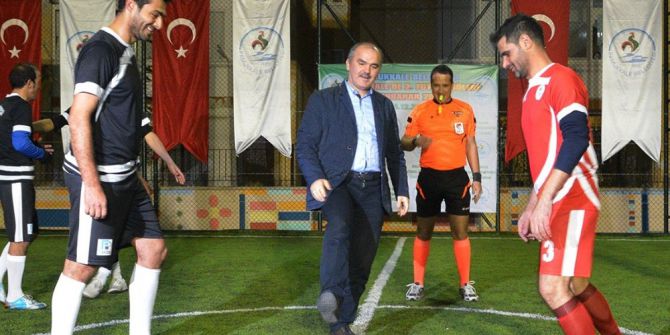 Başkan Gürlesin’den Futbol Şölenine Davet