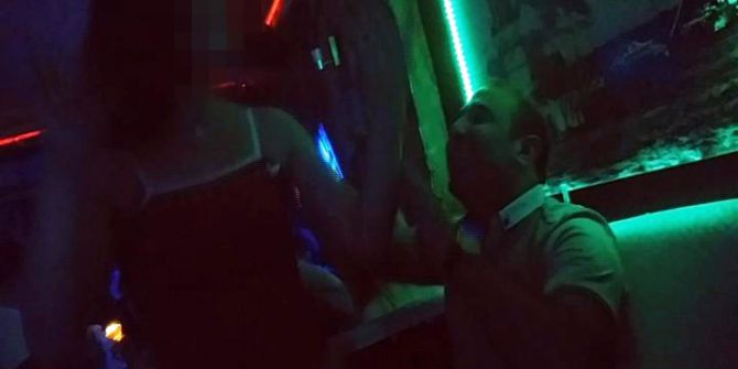 Çaldığı Paraları Pavyonda Böyle Yedi, Görüntüler Kendisini Ele Verdi