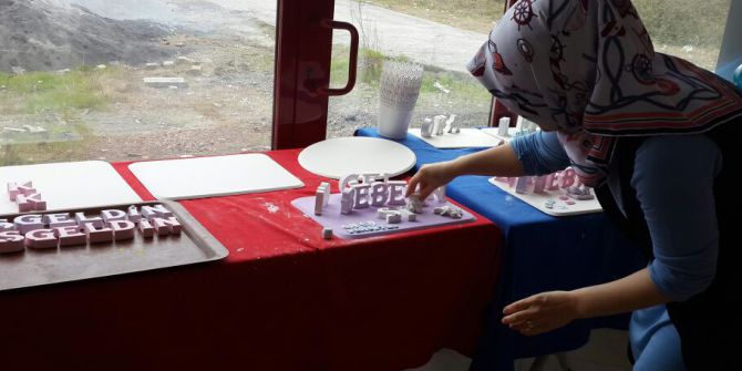 Belediye Başkanının Eşi Kendi El Emeğini Annelere Hediye Ediyor