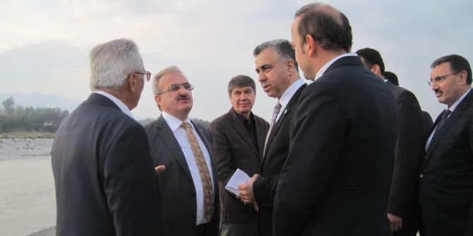 Vali Karaloğlu, Kaş Eşen Çayını İnceledi