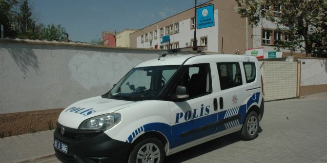 Adana’da 16 Öğrenci Çikolatadan Zehirlendi