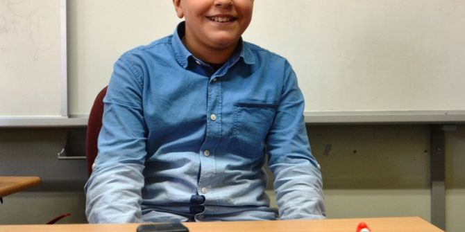 Yaşıtları Oyun Oynarken O Topladığı Malzemelerden Elektronik Aletler Üretiyor