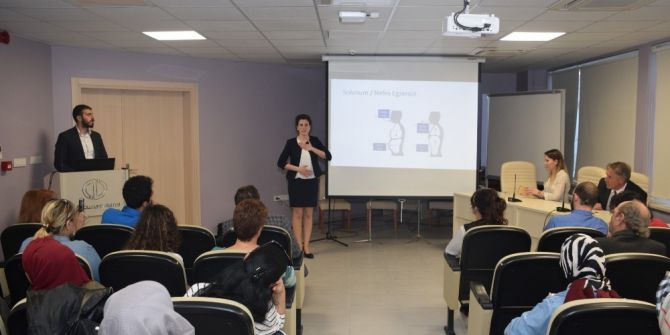 16 Nisan Dünya Ses Günü, "Sesiniz Sizsiniz" Paneliyle Anlatıldı