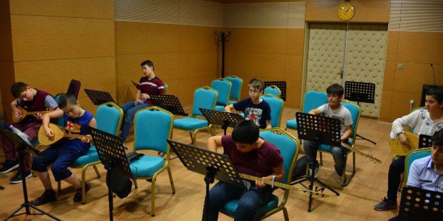 Esmek’te Yaz Kursları Başladı