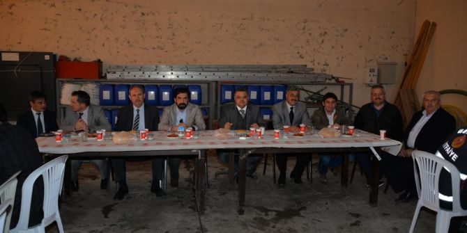 Bilecik Belediye Başkanı Selim Yağcı, Atölye Ve İtfaiye Birimindeki Çalışanlarla Bir Araya Geldi