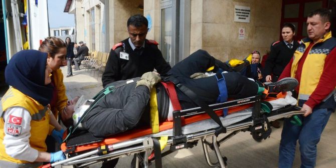 Motosiklet Otomobille Çarpıştı: 1 Yaralı