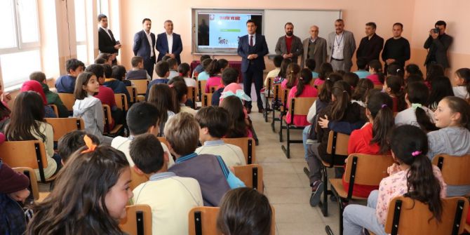 Öğrencilere Trafik Eğitimi Verildi