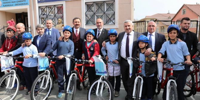 Herekeli Öğrenciler Bisikletlerine Kavuştu