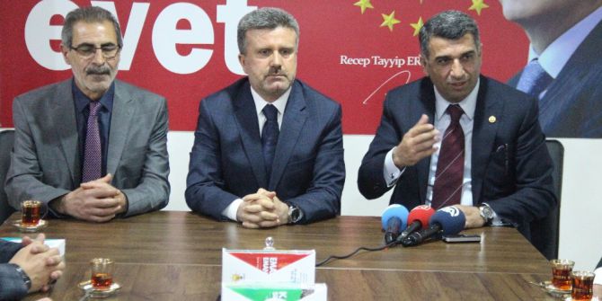 Chp’li Vekilden Ak Parti’ye Ziyaret