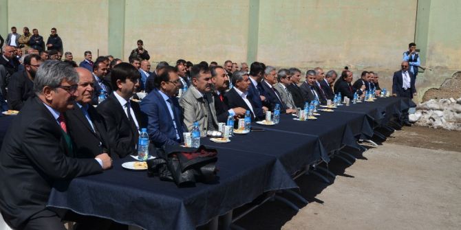 Tatvan’da Kurulan İlk Sivil Tersanenin Açılışı Yapıldı