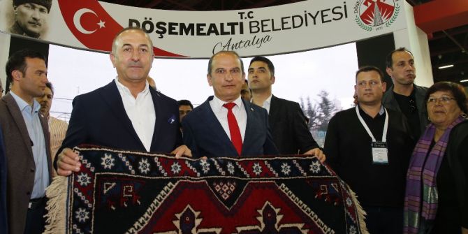 Hestourex’de Döşemealtı Standına Büyük İlgi