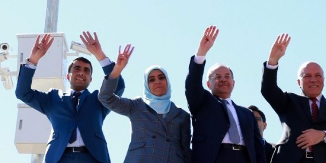 Bakan Akdağ Ve Başkan Sekmen’den Tekman’a Referandum Çıkarması