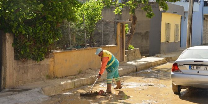 Akdeniz’de Yağmur Sularının Getirdiği Atıklar Temizlendi