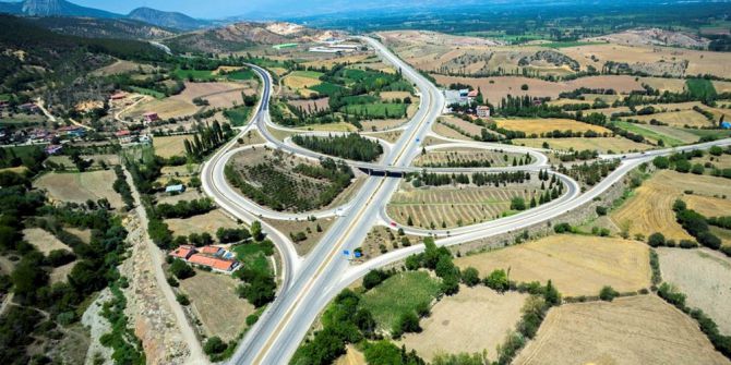 Tekkeköy Kavşak Köprüleri Olimpiyatlara Yetiştirilmeye Çalışılıyor