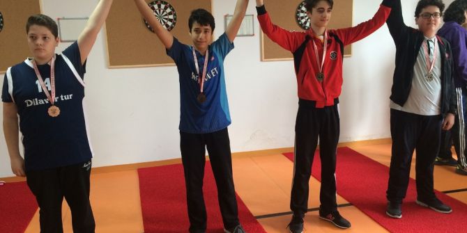 İhlas Koleji Dartta İstanbul İkincisi Oldu