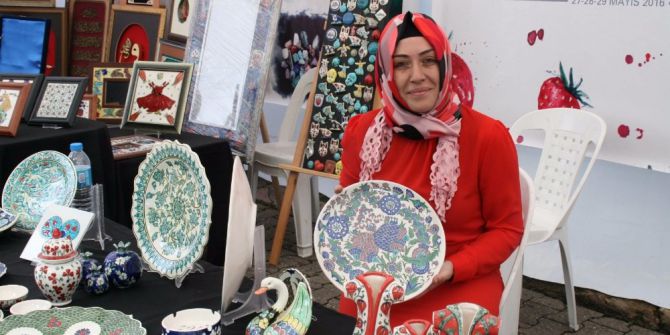 Çini Sanatı Eserleri Sergide Görücüye Çıkacak