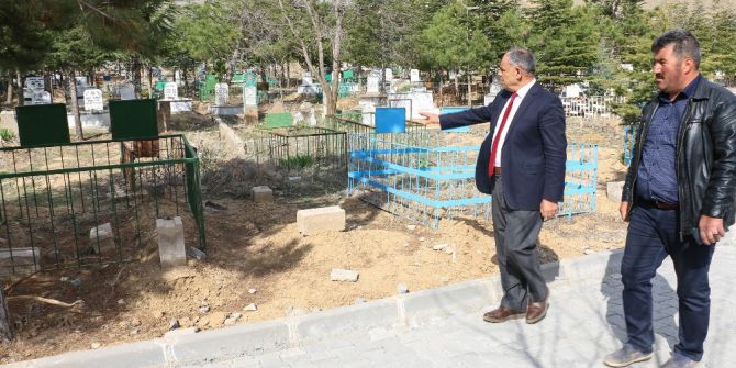 Yahyalı Mezarlıklarında Çevre Düzenlemesi Başladı