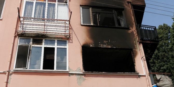 Prize Takılı Unutulan Bilgisayar Eşyaları Kül Etti