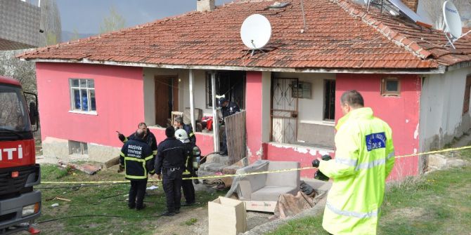 Bozüyük’te Ev Yangını Korkuttu