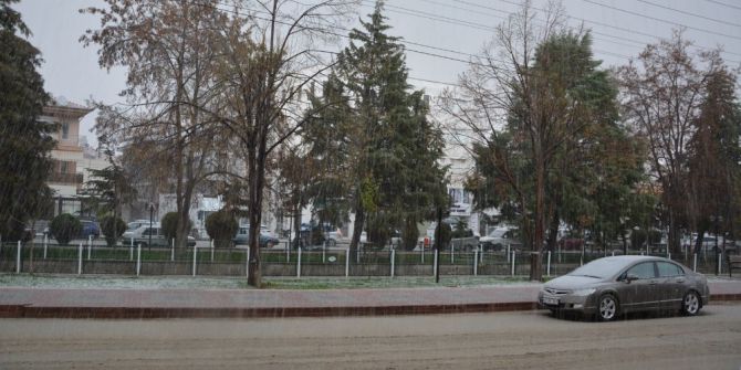 Korkuteli’de Dolu Sürprizi