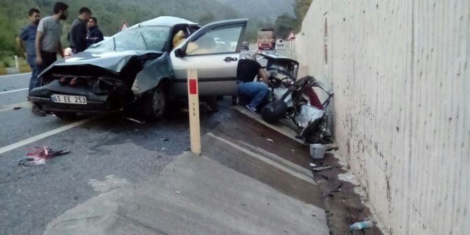 Otomobilde Sıkışan Kadın 1 Saat Sonra Kurtarıldı