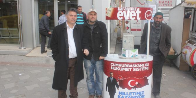 Ağrı’da Ak Parti ‘Evet’ Standı Kurdu