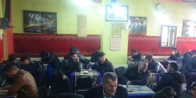 Ağrı’da Kahvehanelerde Uygulanan Ücretsiz İnternet Sohbet Kültürünü Tehdit Ediyor