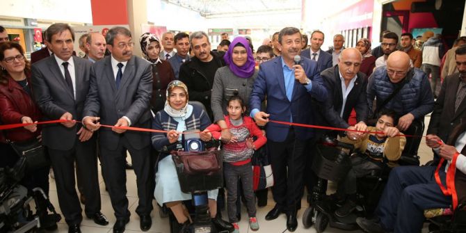 Engelli Vatandaşların Filografi Sergisi Beğeni Topluyor