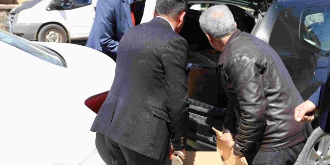 Vartolu Öğrencilere Kitap Desteği