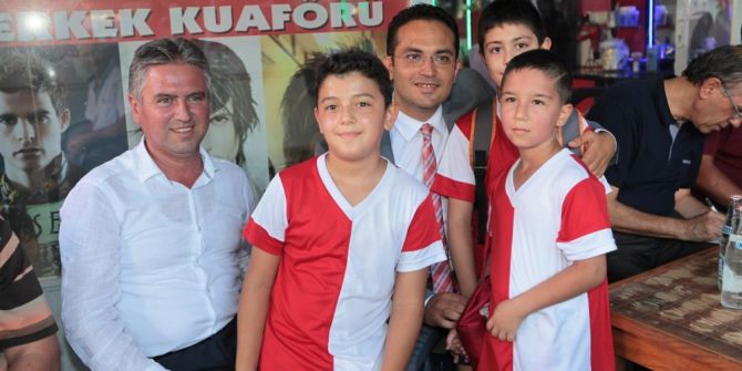 Naldökenliler 40 Yıldır İstedikleri Futbol Sahasına Kavuştu