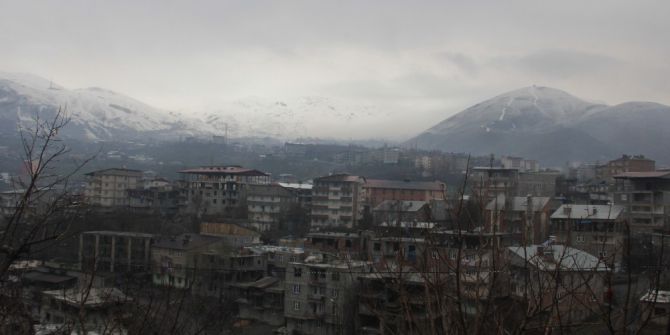 Hakkari’nin Yüksek Kesimlerine Kar Yağdı