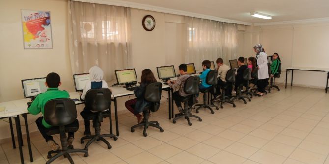 Şehitkamil’de Bilgisayar Kursu Öğrencileri Sertifikalarını Aldı