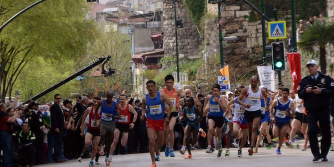 Tarihi Kent Koşusu’nun Yıldızı Parladı...