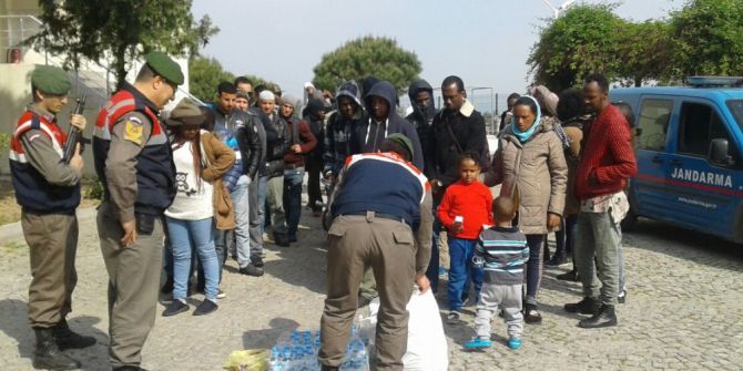 İzmir’de Göçmen Kaçakçılığı Operasyonunda 46 Göçmen Yakalandı