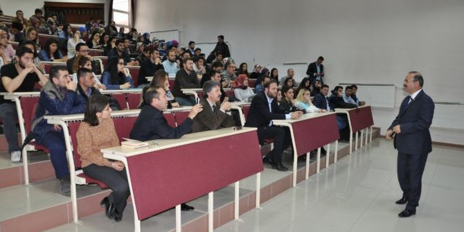 Milletvekili Deligöz, Üniversite Öğrencilerine Referandumu Anlattı