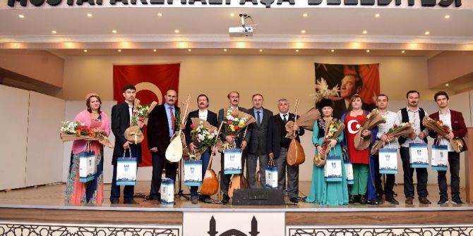 Aşıklar Mustafakemalpaşa’da Atıştı