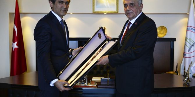 Tüba Başkanı Prof. Dr. Ahmet Cevat Acar, Rektör Özer’i Ziyaret Etti