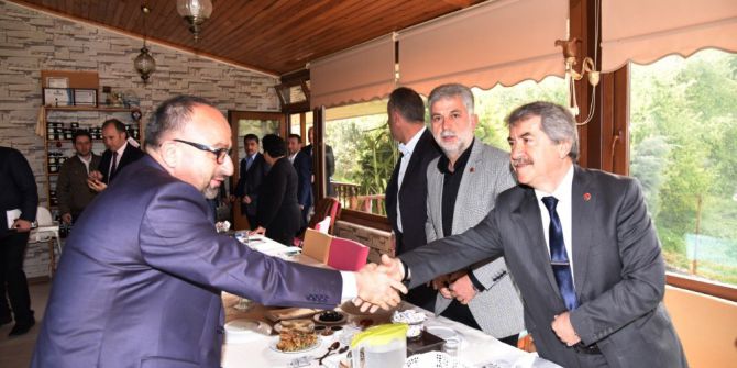 Başkan Üzülmez, Muhtarlarla Buluştu