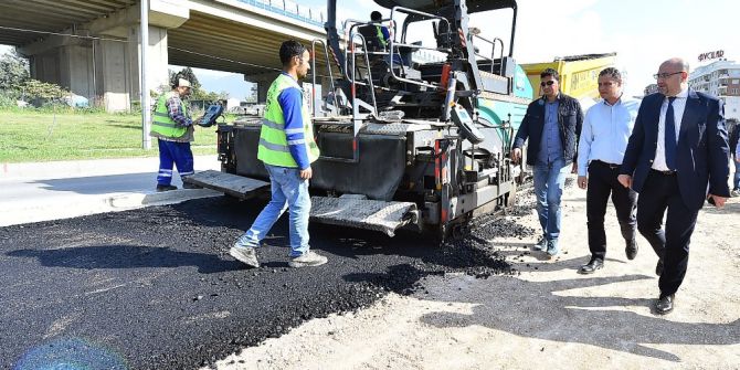 İzmir Kent Merkezinde Asfalt Mevsimi