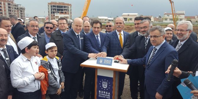 Bursa’da Külliyeler Yükseliyor