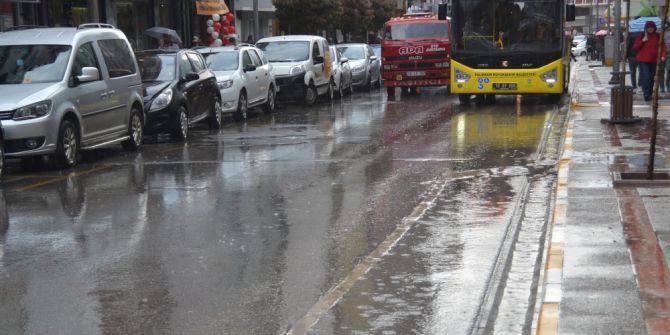 Balıkesir’de Sağanak Yağış