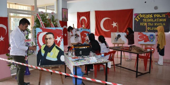 Kahta’da, ‘Polislerimiz İçin Çiz’ Etkinliği Düzenlendi