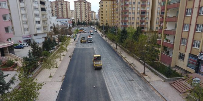 Karataş’ta Asfalt Çalışmaları Başladı