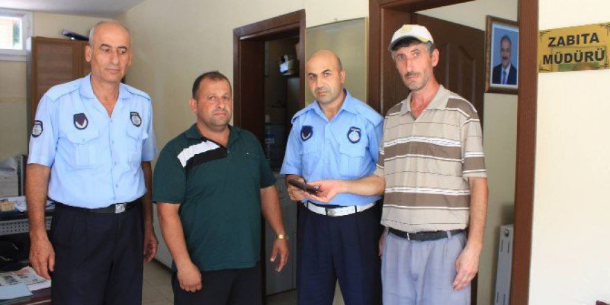 Temizlik İşçisinden Örnek Davranış